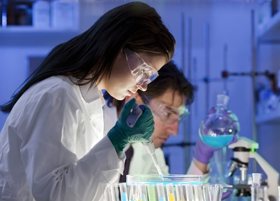 Nawilżanie powietrza w laboratorium i pomieszczeniach sterylnych